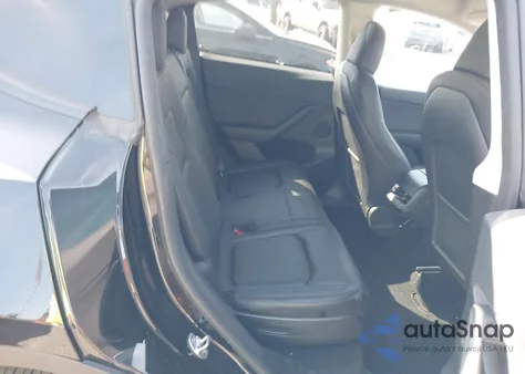 2023 Tesla Model Y Awd/Long Range Dual Motor All-Wheel Drive z USA, uszkodzony, nr VIN 7SAYGAEE5PF879096